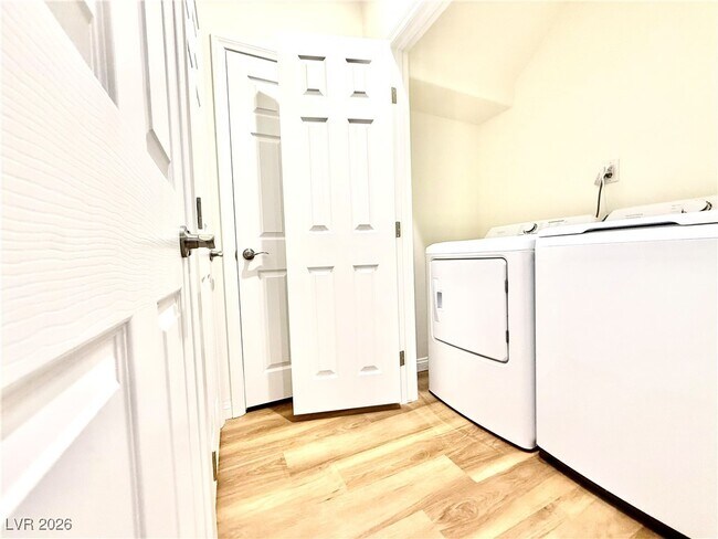 Building Photo - 3444 N Bearpin Gap Ln