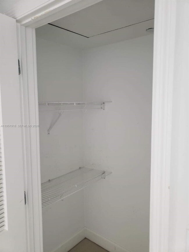 Building Photo - 401-469 69th St