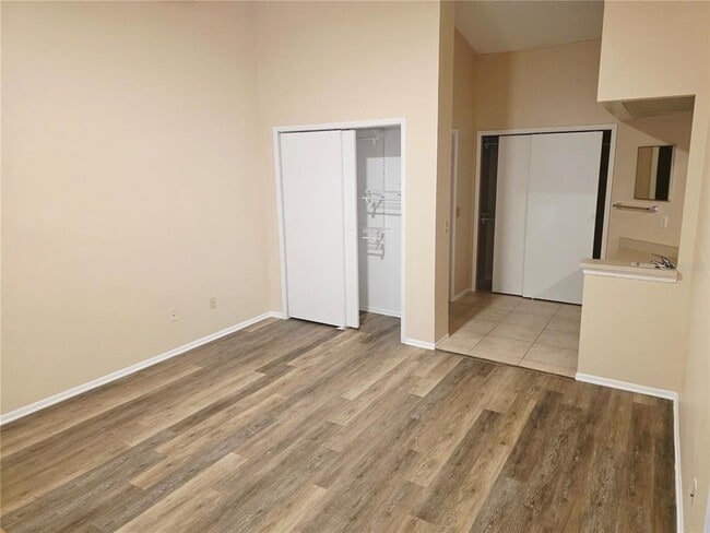 Building Photo - 7543 Sugar Bend Dr