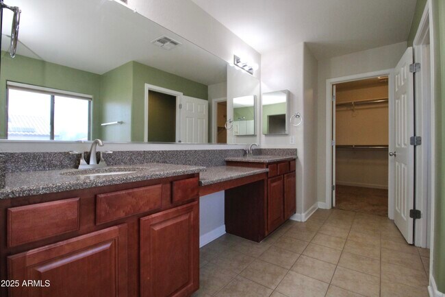 Building Photo - 22310 E Creekside Ct
