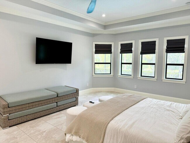 Building Photo - 134 SE Fiore Bello