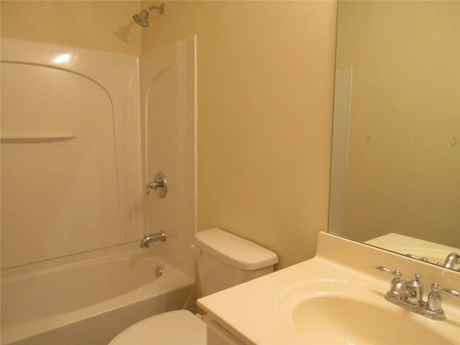 Building Photo - 6074 Kentons Ln