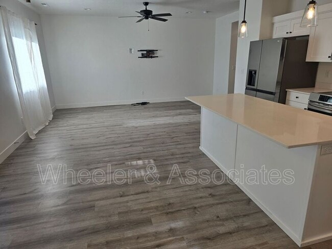 Building Photo - 2085 W 1715 S