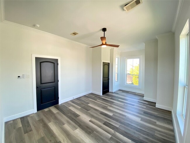 Building Photo - 2001 29th St