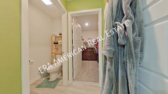 Building Photo - 5827 Belmont Stakes Rd