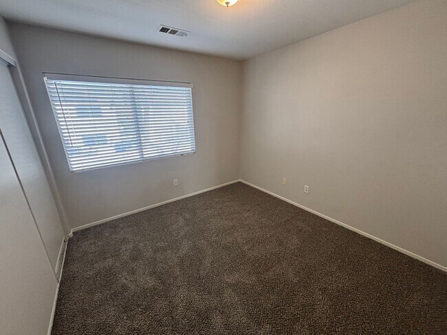 Building Photo - 10256 Grecian Laurel Ct