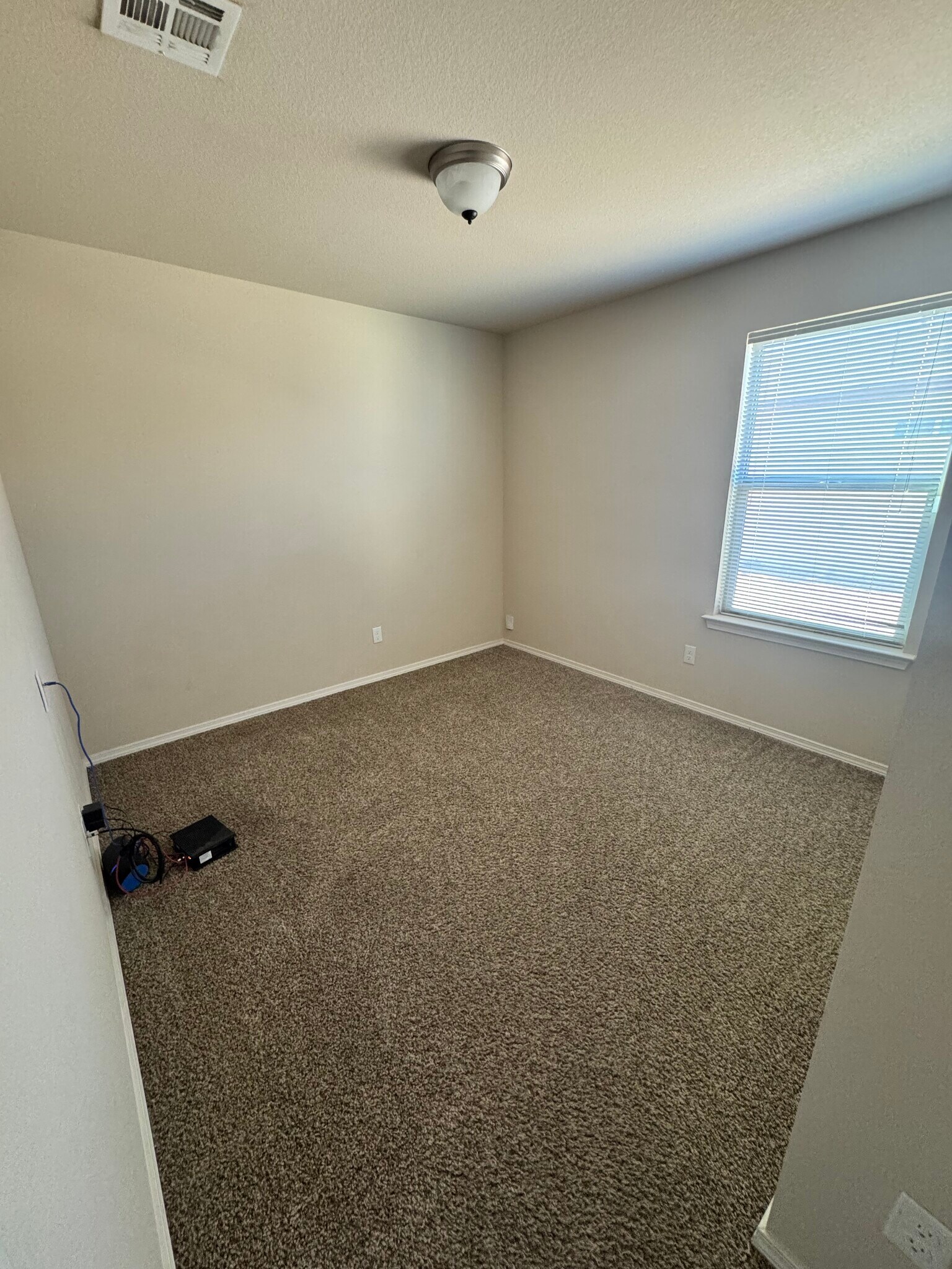 Building Photo - 14233 Escalera Dr