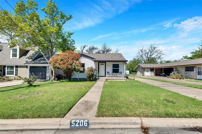 Building Photo - 5206 Grover Ave