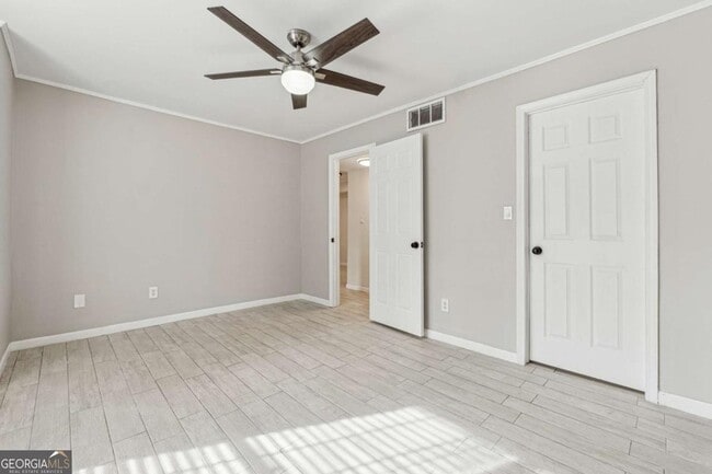 Building Photo - 434 McGill Pl NE