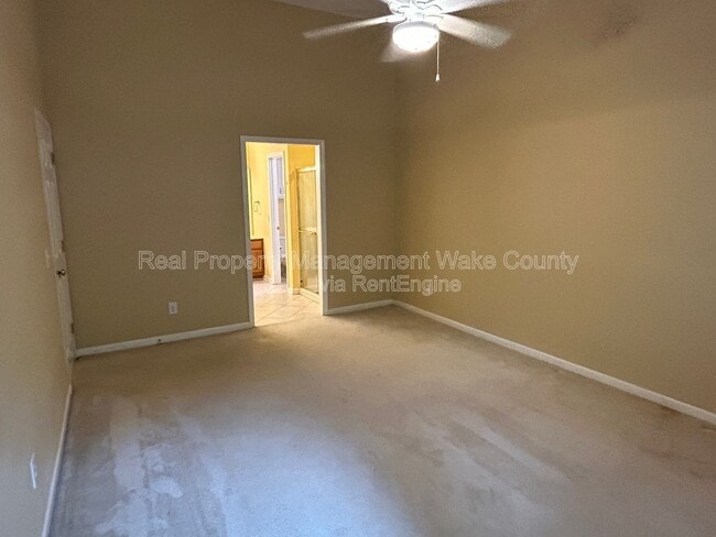 Building Photo - 106 Oak Spring Ct