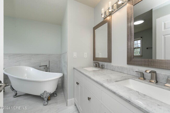 Building Photo - 8 Brandywine Dr