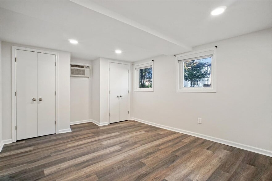 Building Photo - 4409 Westbrook Ln