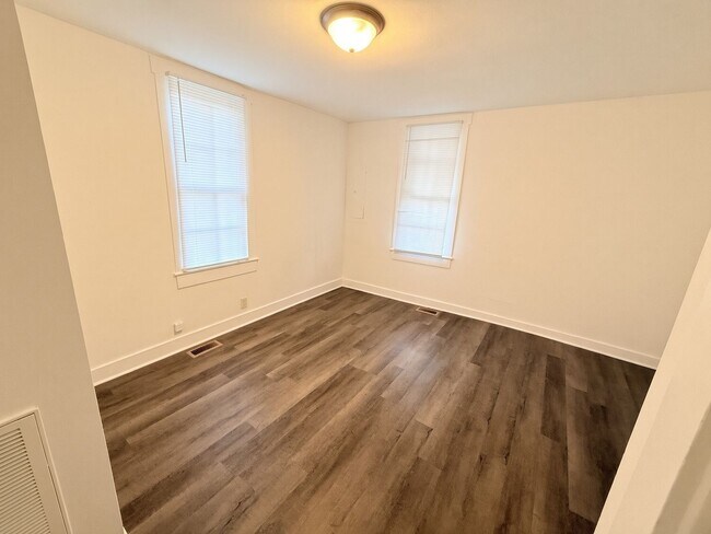 Building Photo - 1510 Whatley St