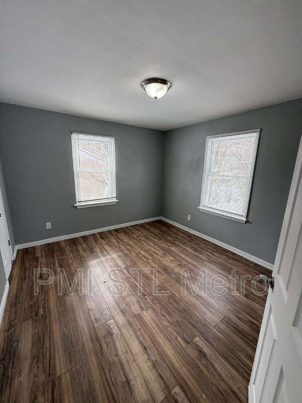 Building Photo - 9729 Lorna Ln