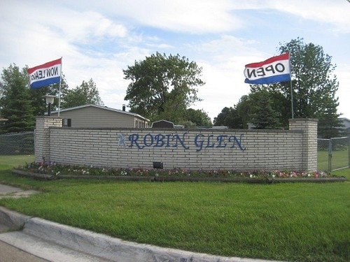 Primary Photo - Robin Glen