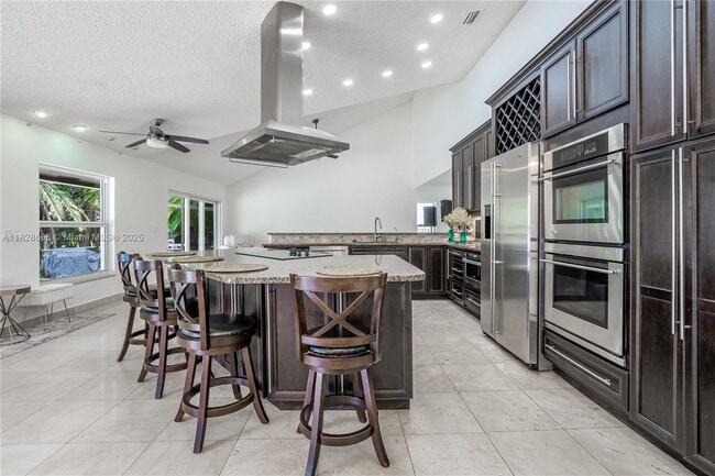 Building Photo - 5452 SW 88th Terrace