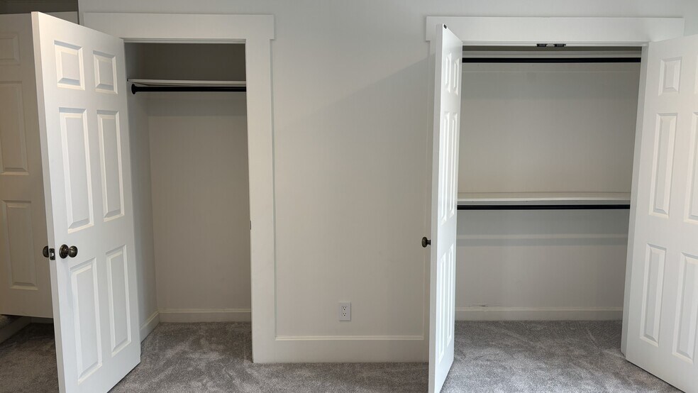 Building Photo - 678 Mohawk St