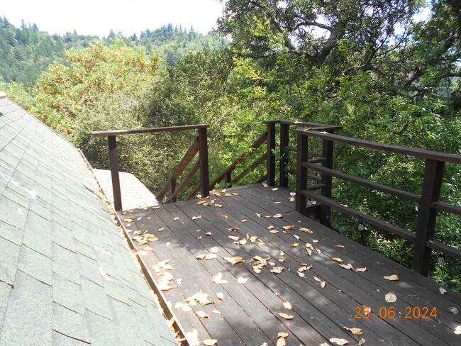 Private deck - 16328 Old Ranch Rd