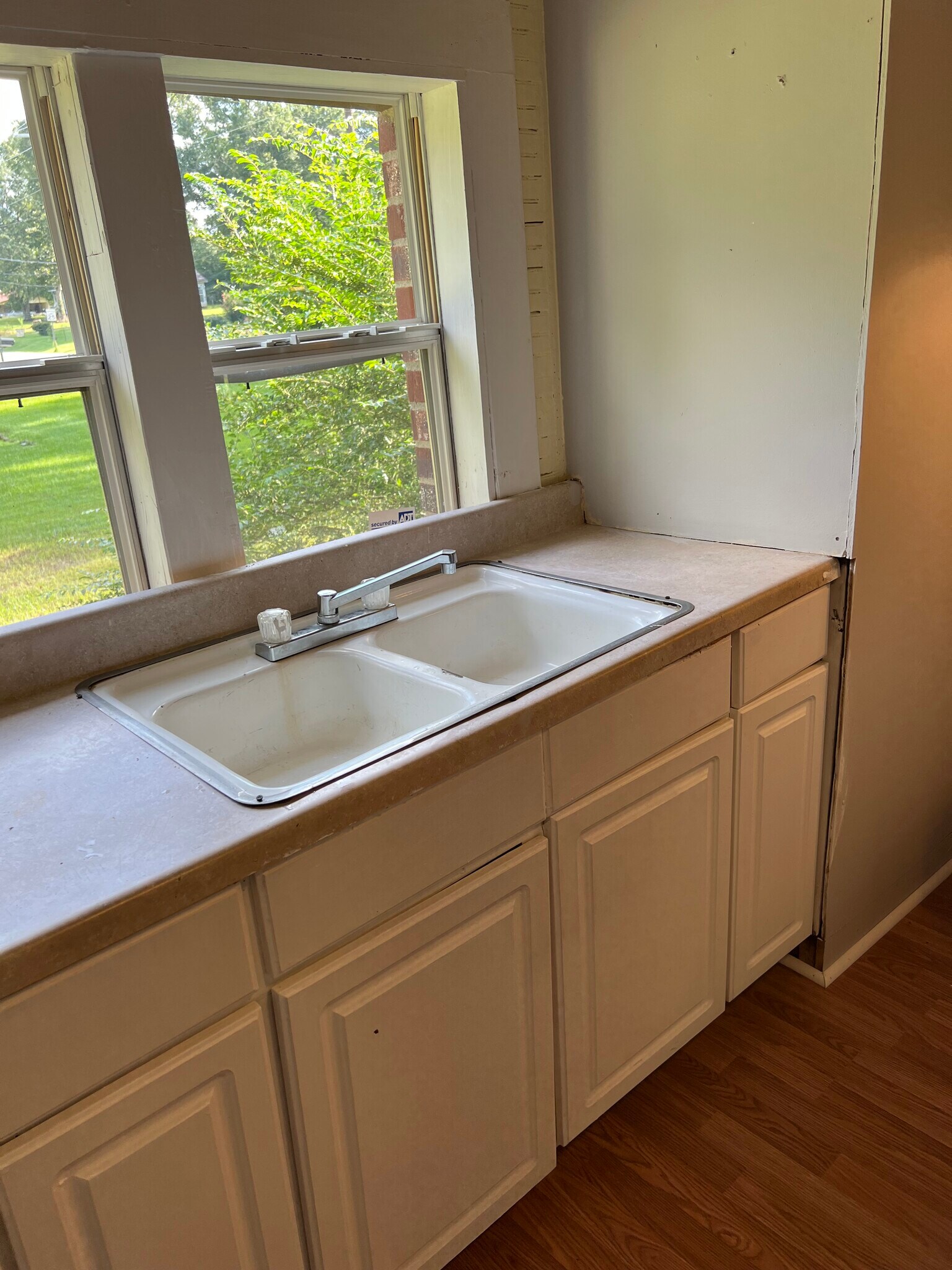 Kitchen - 607 John D Shaw St