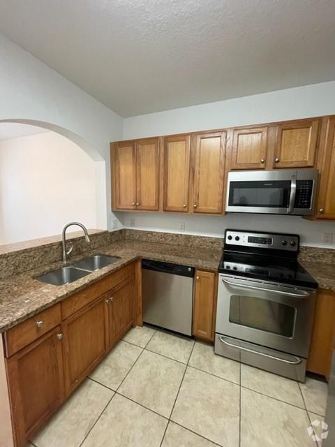 Building Photo - 12162 SW 25th Ct