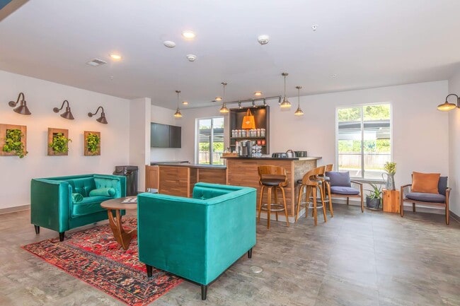 Building Photo - 2621 S Jefferson Ave