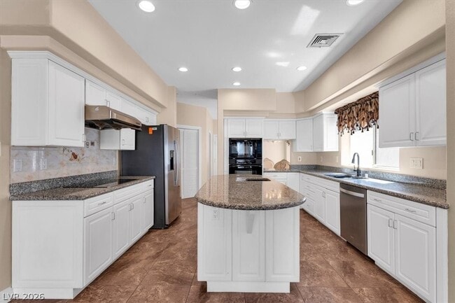 Building Photo - 7956 Marbella Cir