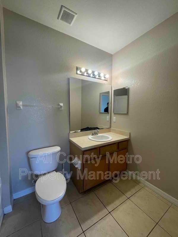 Building Photo - 2468 Caravelle Cir