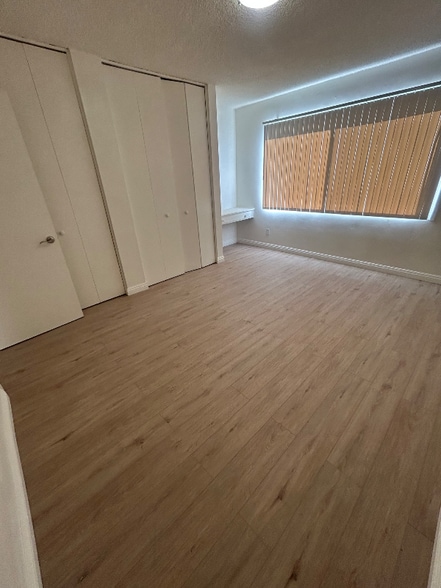 Building Photo - 10200 De Soto Ave