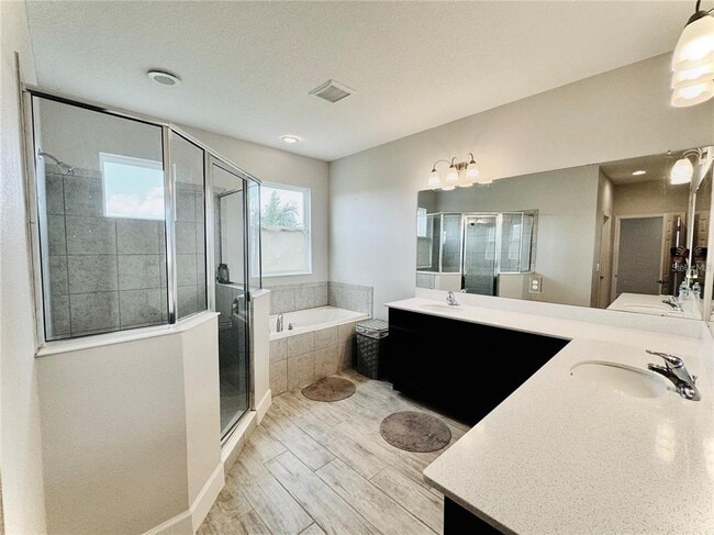 Building Photo - 6116 Colmar Pl