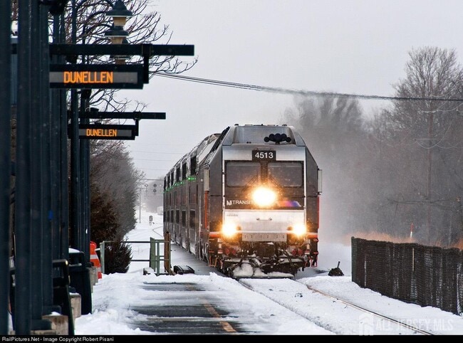 Building Photo - 28 Kensington Dr