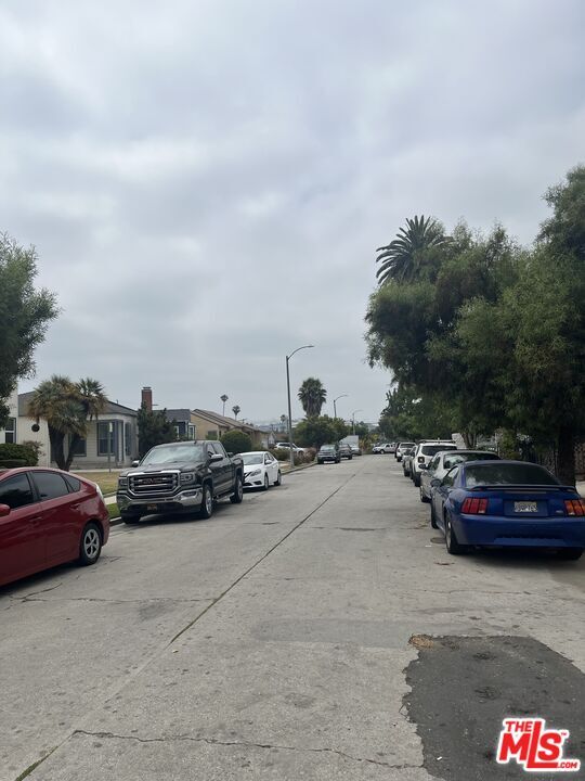 Building Photo - 1861 S Curson Ave