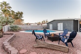 Building Photo - 4273 Ridgeview Dr