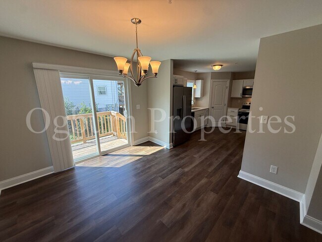 Building Photo - 500 N Dunleith Ave