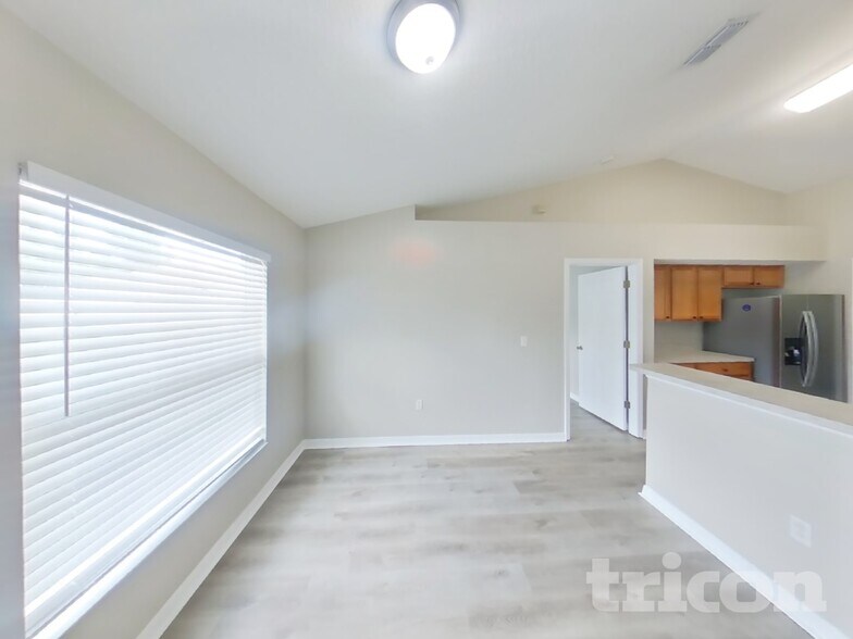 Building Photo - 13001 Fish Cove Dr