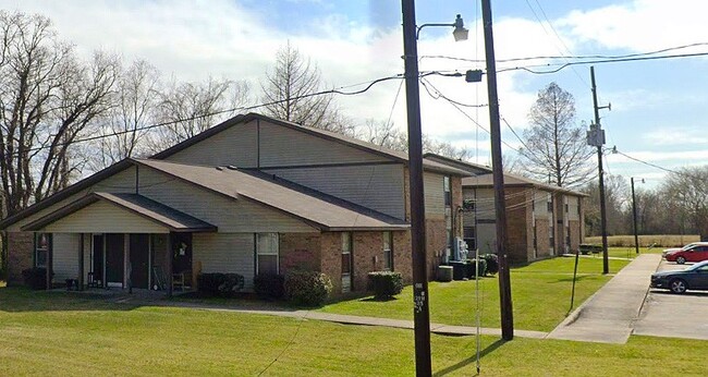 Building Photo - 114 Acadian Pl