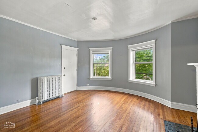 Building Photo - 1104 Dempster St