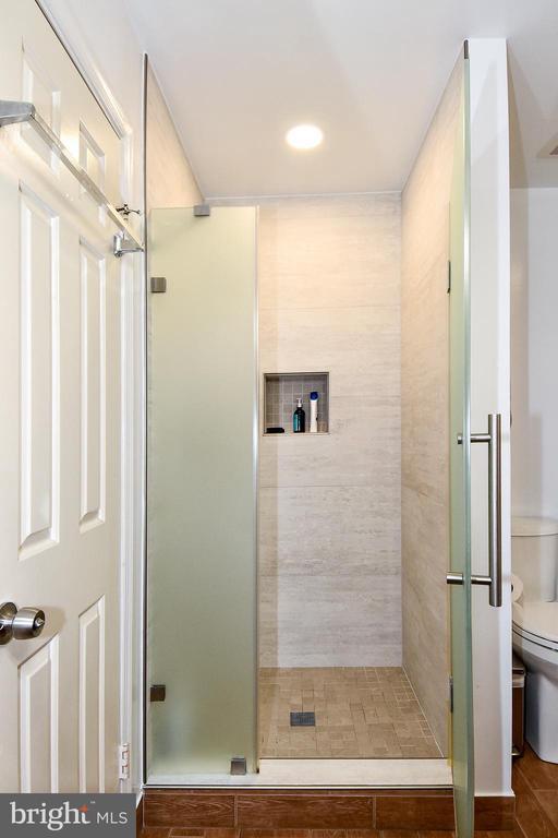 Building Photo - 4846 Cloister Dr