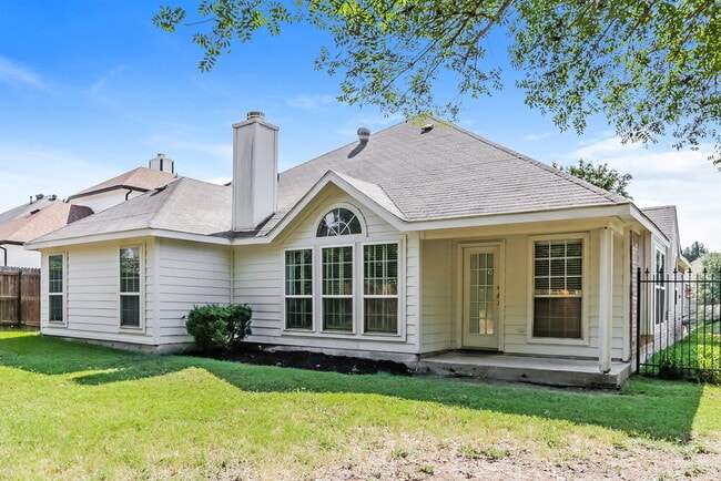 Building Photo - 1407 Oxford Dr