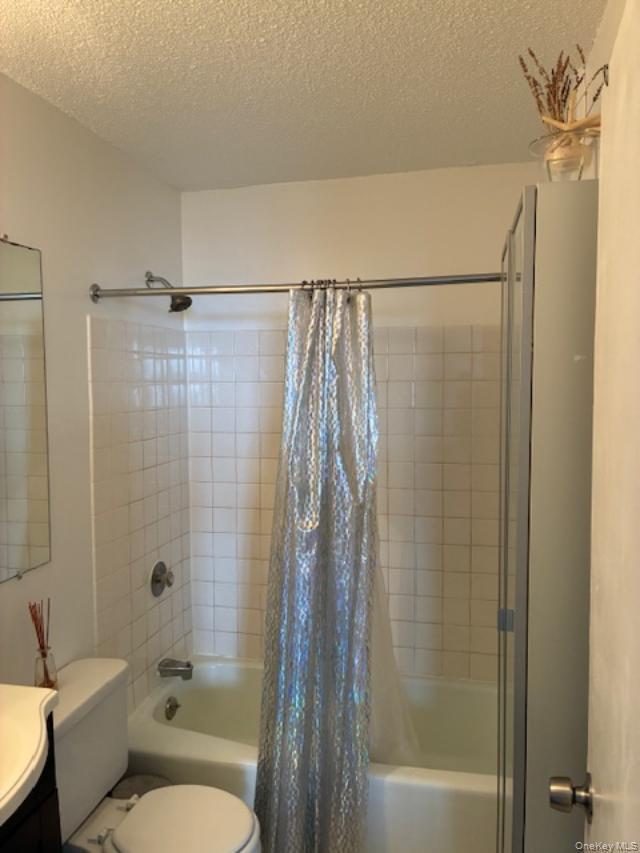 Building Photo - 150-38 Union Tpke Un