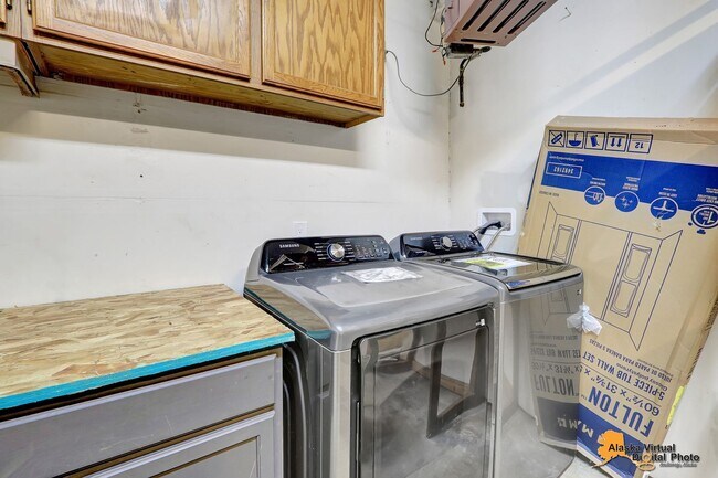 Building Photo - 12636 Silver Fox Ln