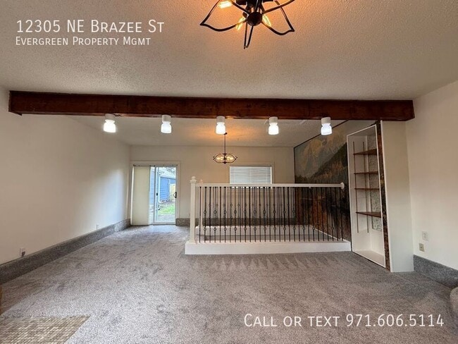 Building Photo - 12305 NE Brazee St