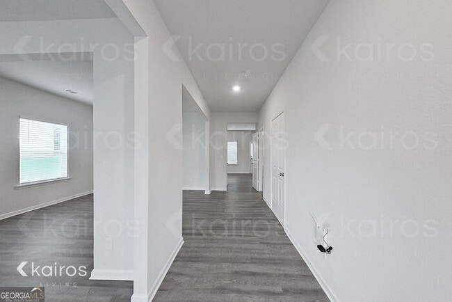 Building Photo - 3428 Bridgewood Dr