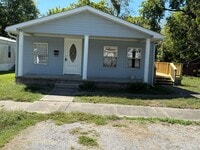Building Photo - Beautiful 4 Bedroom 2 bathroom home for lease