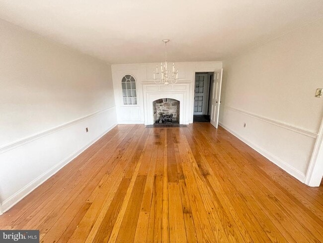 Building Photo - 4925 West Chester Pike