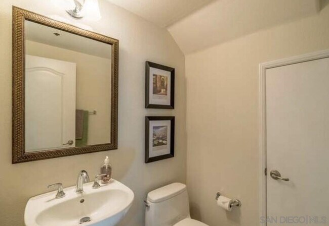 Building Photo - 1625 Filaree Dr