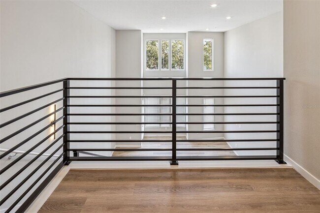 Building Photo - 2316 E Concord St