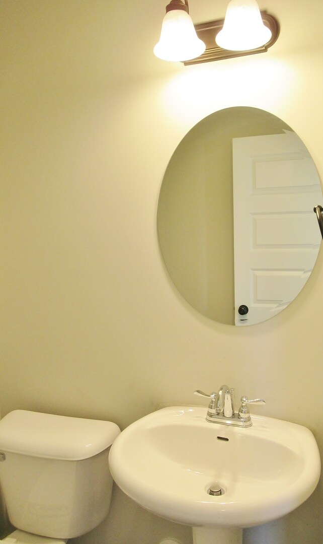 Building Photo - 6470 Cheshire Cove Dr