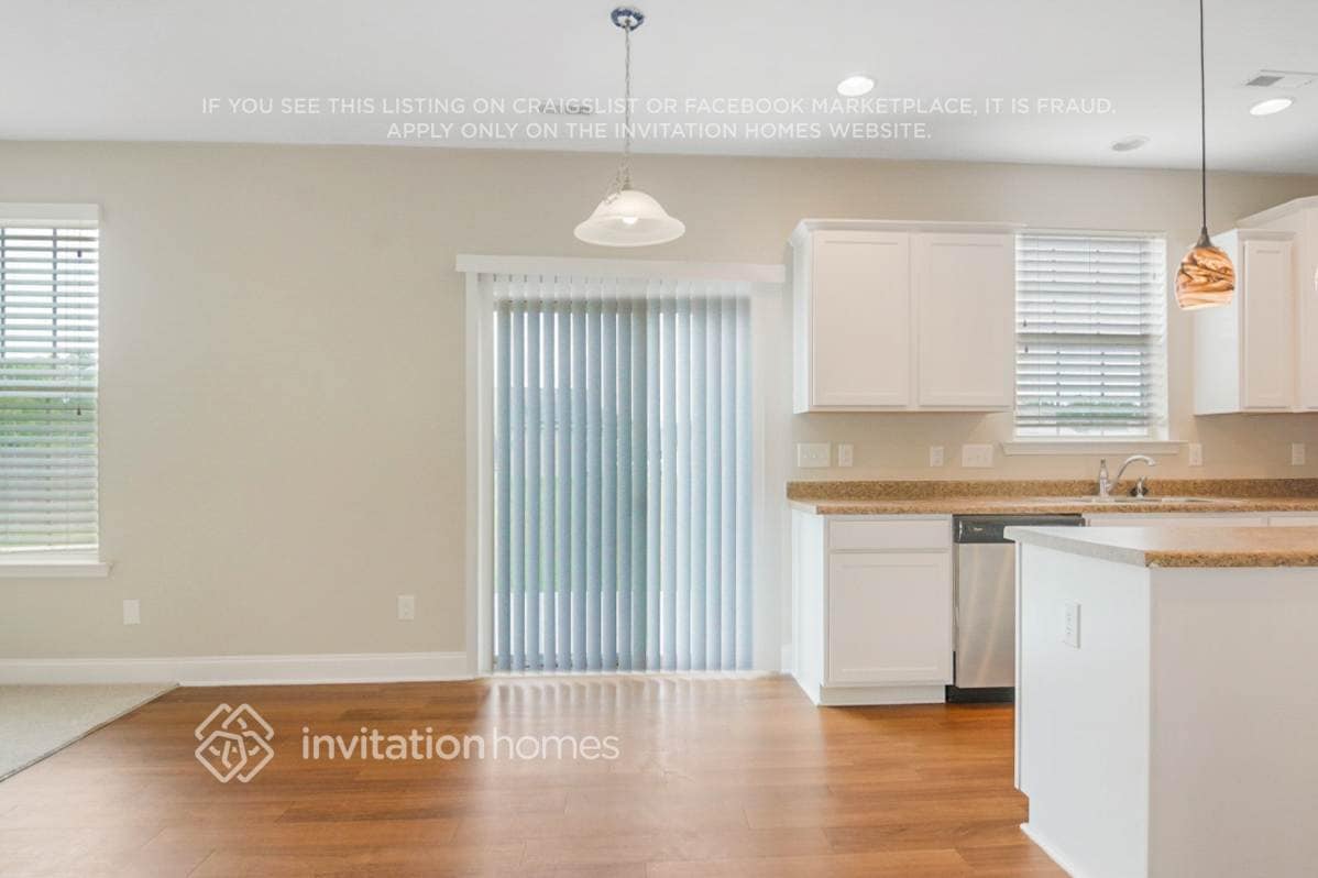 Building Photo - 2709 Communion Ct