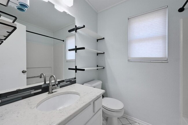 Building Photo - 13816 Golden Flax Trail