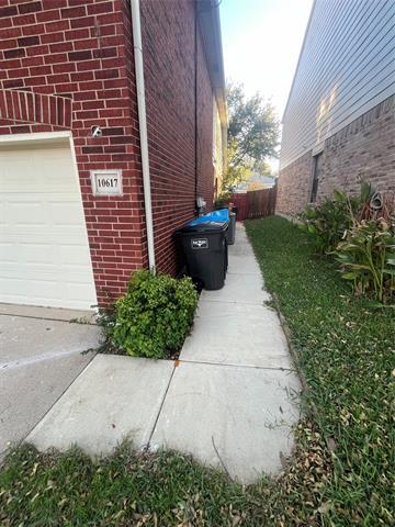 Building Photo - 10617 Highland Ridge Rd